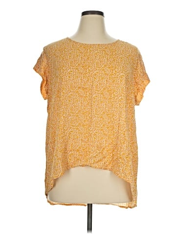 Adrienne Vittadini Short Sleeve Blouse (view 1)