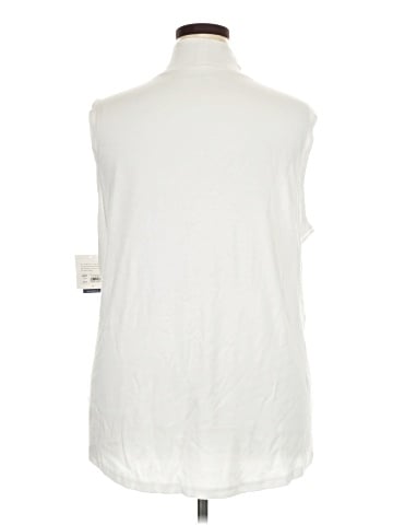 Croft & Barrow Sleeveless Top (view 2)