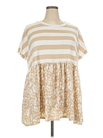 Lovely J Short Sleeve Top (view 1)