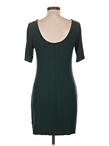 Old Navy Casual Dress (view 2)