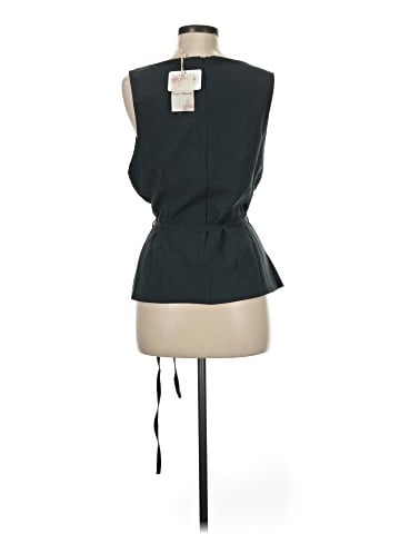 Hem & Thread Sleeveless Blouse (view 2)