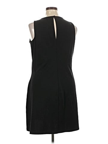 Old Navy Casual Dress (view 2)