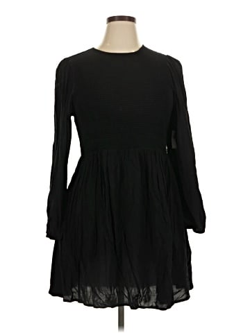 Old Navy Casual Dress (view 1)