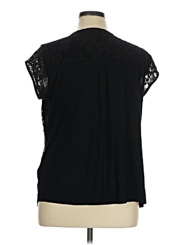 DR2 Short Sleeve Top (view 2)