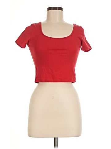 Charlotte Russe Short Sleeve T-Shirt (view 1)