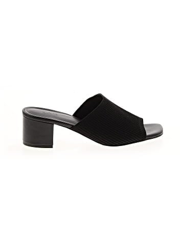 Quince Sandals (view 1)
