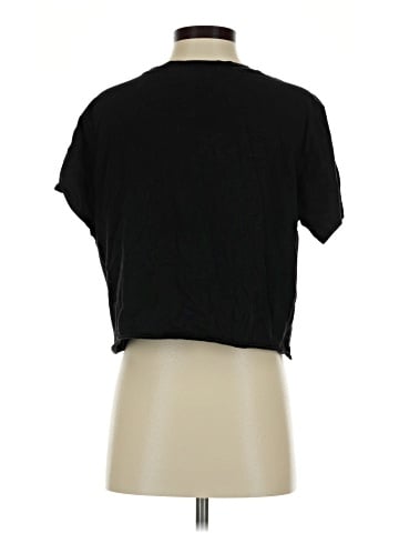 Hot Topic Short Sleeve T-Shirt (view 2)
