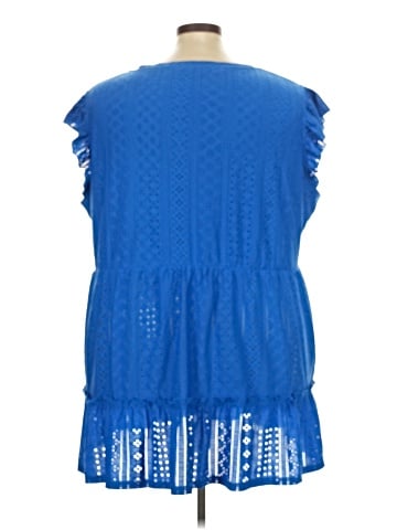 BLOOMCHIC Sleeveless Blouse (view 2)