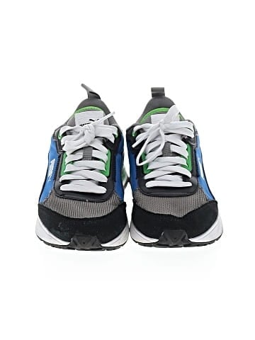 Puma Sneakers (view 2)