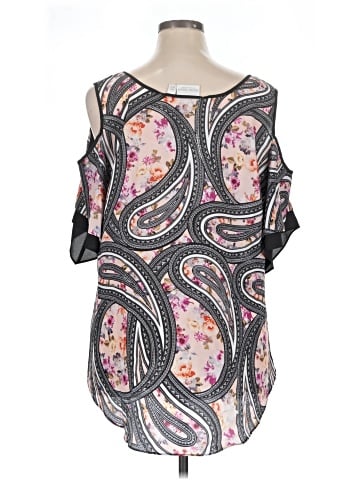Bisou Bisou Short Sleeve Blouse (view 2)