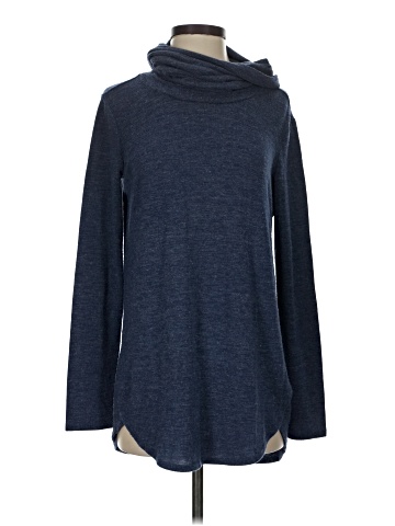 Lisa Rinna Long Sleeve Turtleneck (view 1)