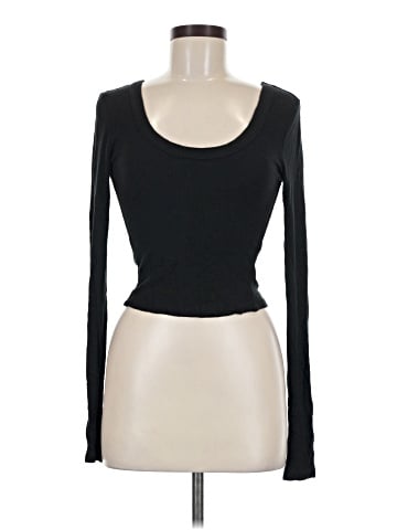 Universal Thread Long Sleeve T-Shirt (view 1)
