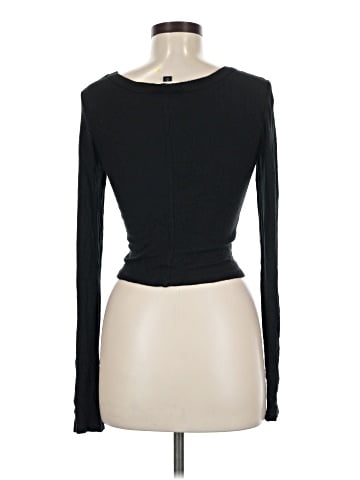 Universal Thread Long Sleeve T-Shirt (view 2)