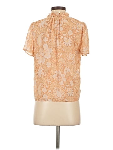 Cupcakes & Cashmere Short Sleeve Blouse (view 2)