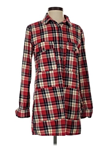 Forever 21 Long Sleeve Button-Down Shirt (view 1)