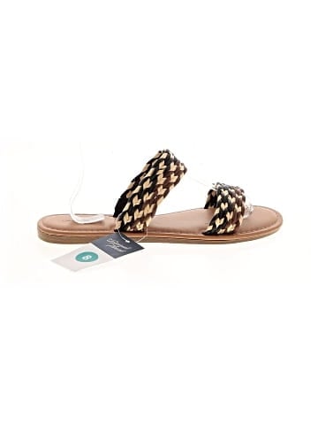Universal Thread Sandals (view 1)