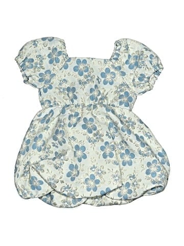 Peek... Dress (view 1)