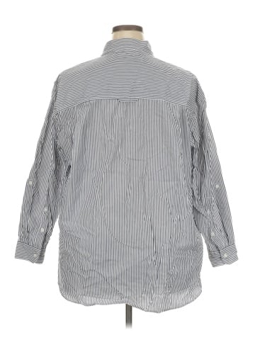 Gloria Vanderbilt Long Sleeve Button-Down Shirt (view 2)