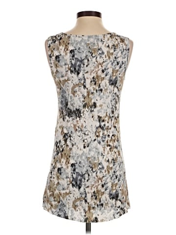 Logo Layers Sleeveless Top (view 2)