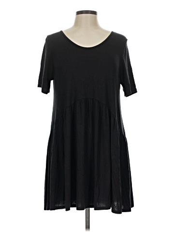 Agnes & Dora Casual Dress (view 1)