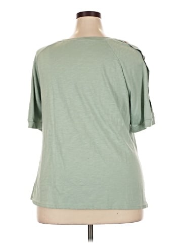 BLOOMCHIC Short Sleeve Top (view 2)