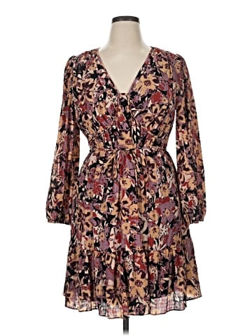 Donna Morgan Casual Dress (view 1)