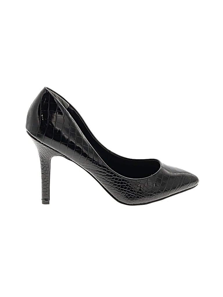 Pre-owned Charles By Charles David Heels In Black