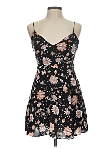 American Eagle Outfitters Cocktail Dress (view 1)