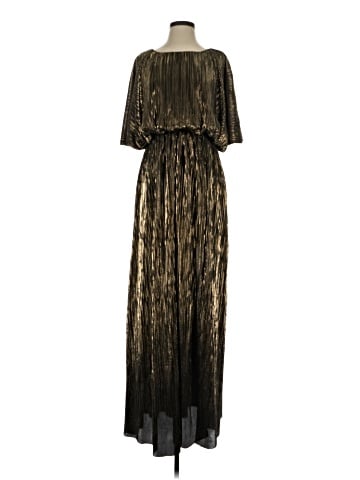 See and Be Seen Casual Dress (view 1)