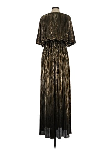 See and Be Seen Casual Dress (view 2)