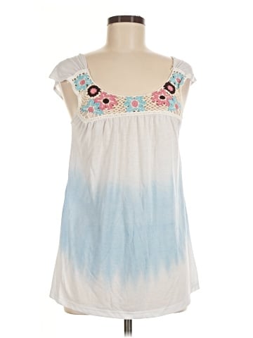 Romeo & Juliet Couture Sleeveless Blouse (view 1)