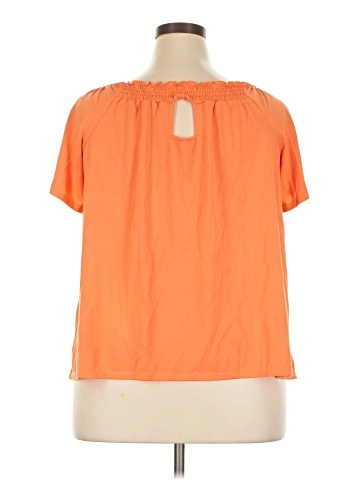 Avenue Short Sleeve Blouse (view 2)