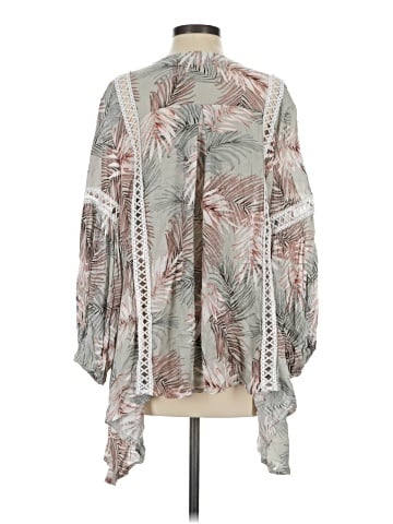 AndTheWhy 3/4 Sleeve Blouse (view 2)