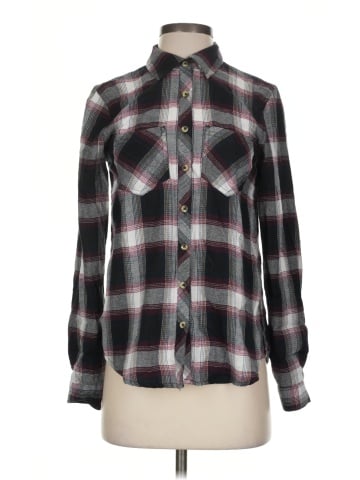 Maurices Long Sleeve Button-Down Shirt (view 1)