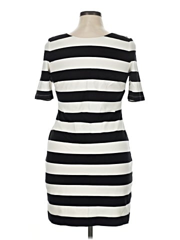 Banana Republic Casual Dress (view 2)