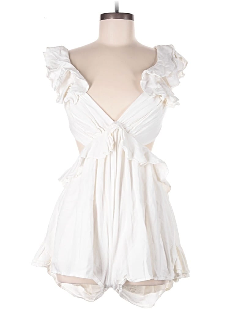 Pre-owned Luxxel Cocktail Dress In Ivory