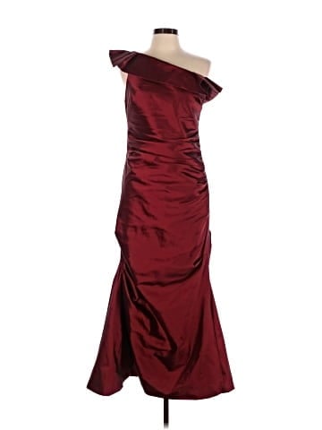 Teri Jon by Rickie Freeman Cocktail Dress (view 1)