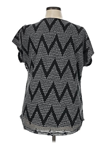 Roz & Ali Short Sleeve Top (view 2)
