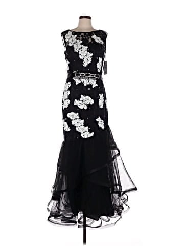 Teri Jon by Rickie Freeman Cocktail Dress (view 1)