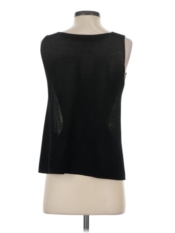 D. Exterior Sleeveless T-Shirt (view 2)