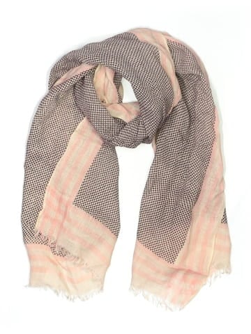 Closed Scarf (view 1)