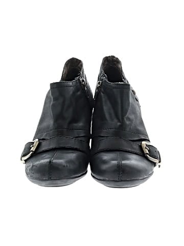 otBt Ankle Boots (view 2)