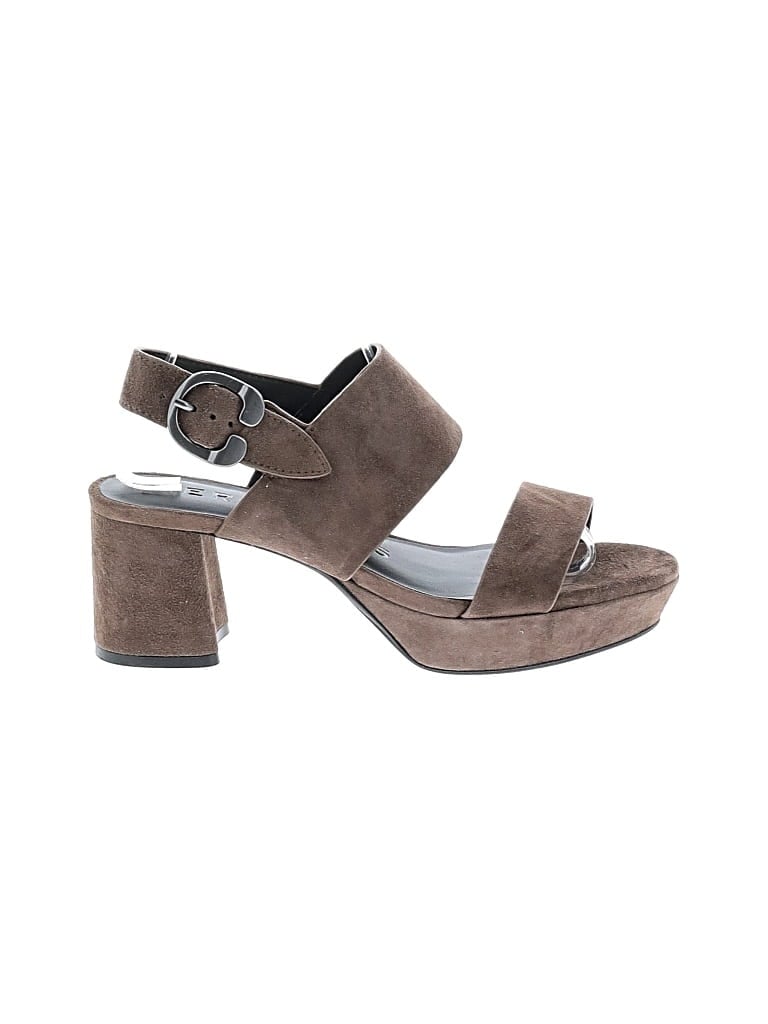 Pre-owned Aerosoles Sandals In Gray