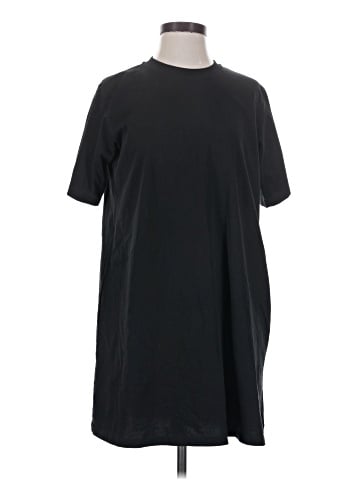 Uniqlo Casual Dress (view 1)