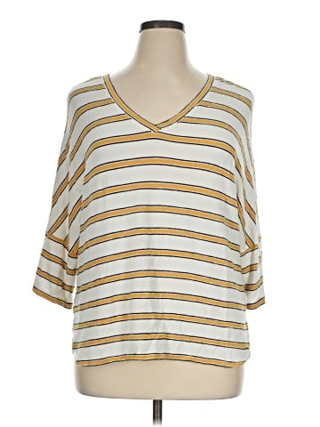Max Studio 3/4 Sleeve T-Shirt (view 1)