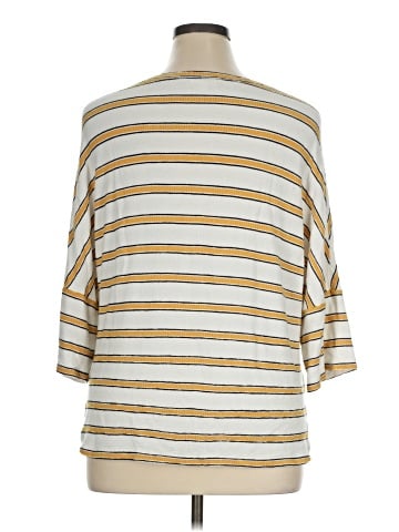Max Studio 3/4 Sleeve T-Shirt (view 2)