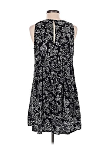 Old Navy Casual Dress (view 2)