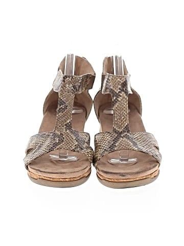 Adrienne Vittadini Wedges (view 2)
