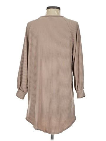 Vanilla Bay 3/4 Sleeve T-Shirt (view 2)