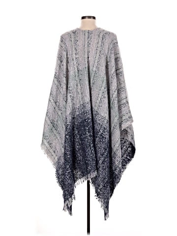 Catherines Poncho (view 2)